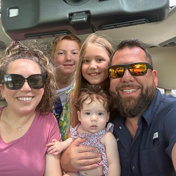 Meet your Posher, Allison - Picture 2 of 2